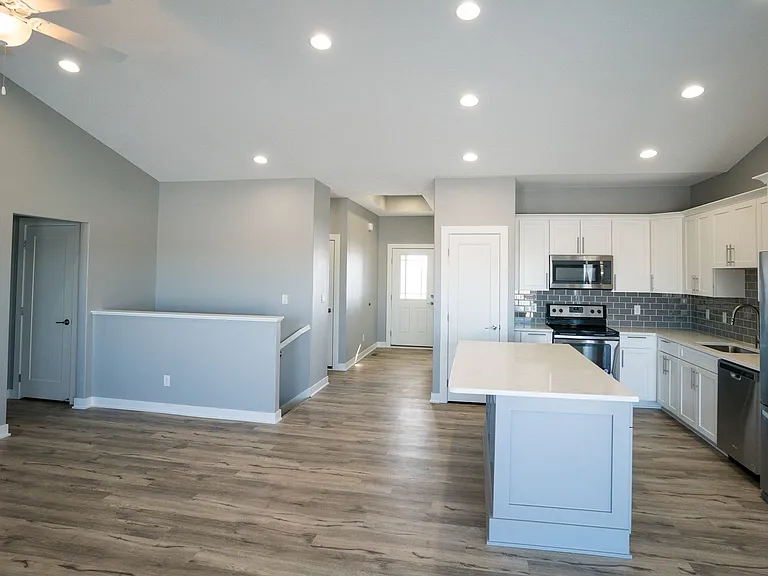 695 SE Tallgrass Ln — Photo 15