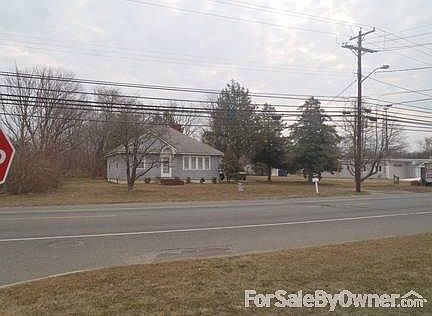 2nd image of 1745 Route 9
