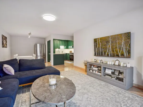 11160 Anderson Lakes Pkwy APT 311, Eden Prairie, MN 55344