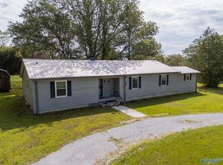 47 Jarvis Dr, Falkville, AL 35622