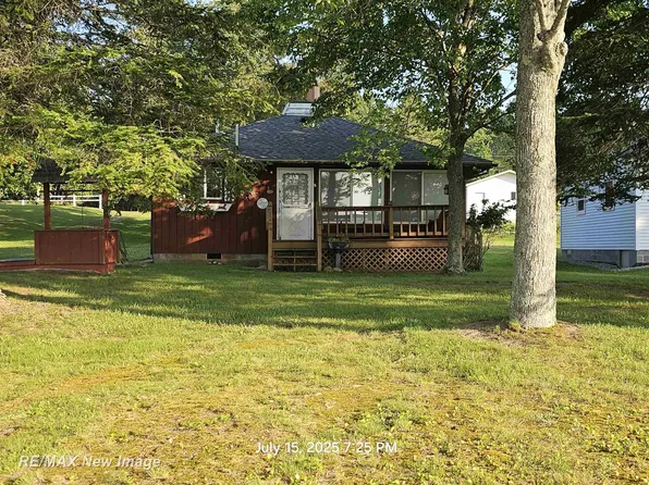 3443 Deerfield Ln, Lupton, MI 48635
