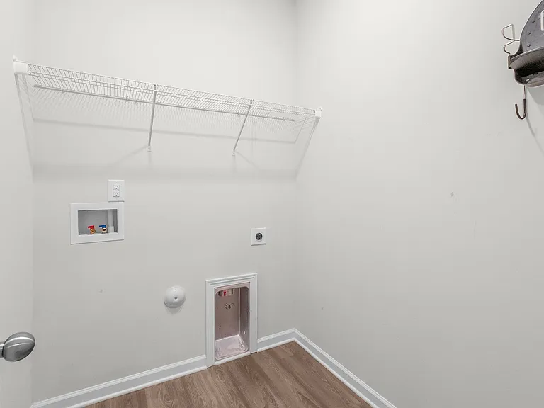 6023 Walkers Run Dr — Photo 4