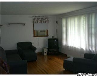 2nd image of 107 Forsythe St