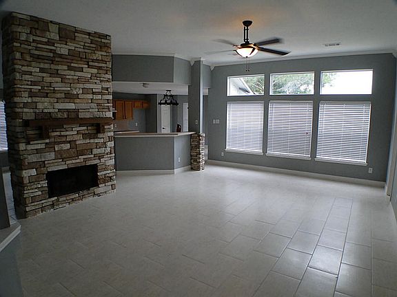 3rd image of 3919 Flatwood Dr