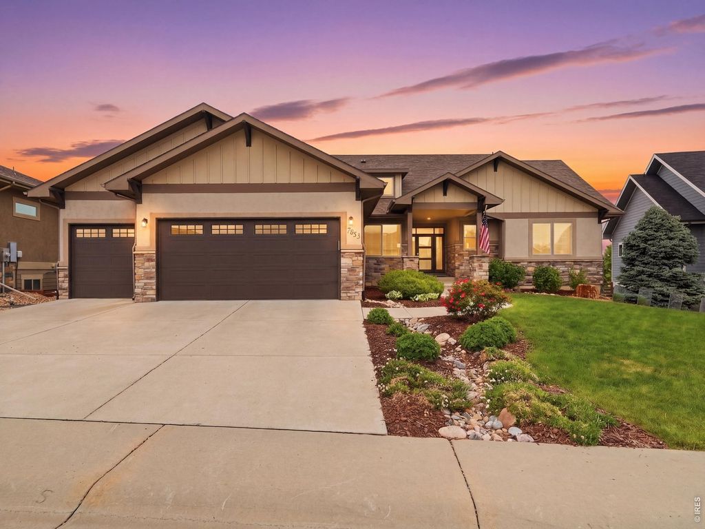 7853 Cherry Blossom Dr
