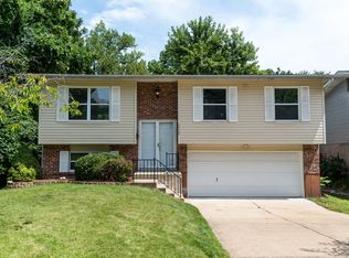 7712 Benmore St, Saint Louis, MO 63123