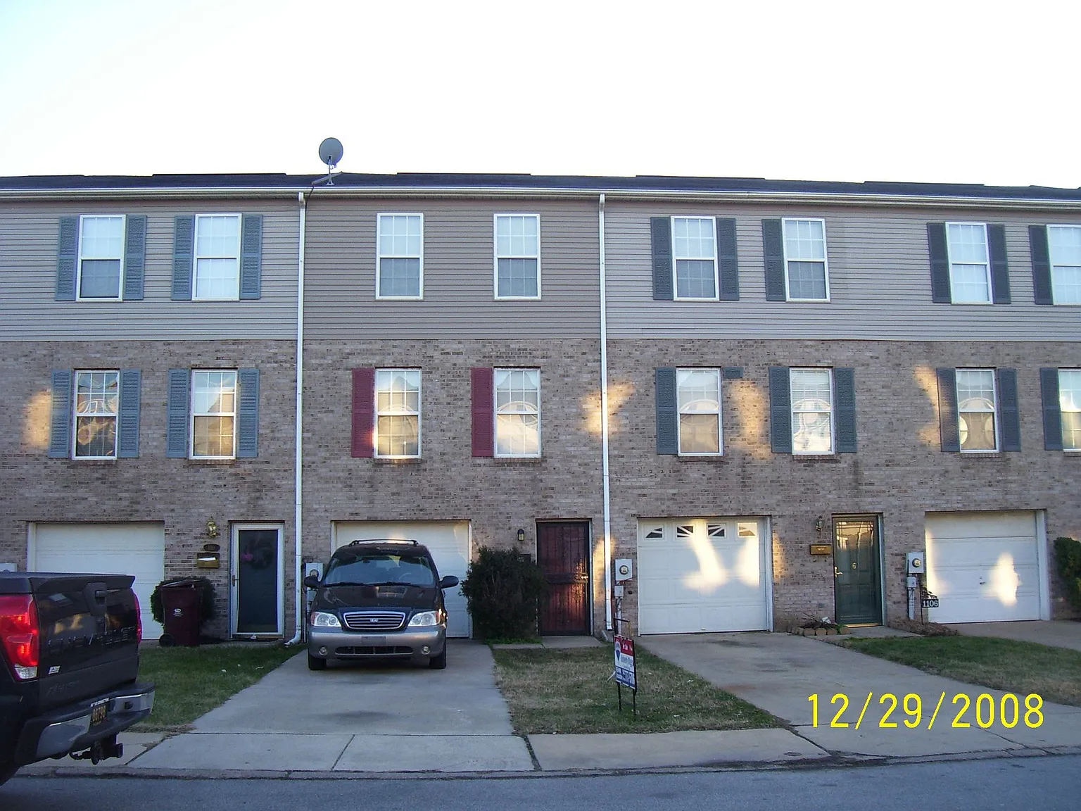 1108 E 14th St photo 1