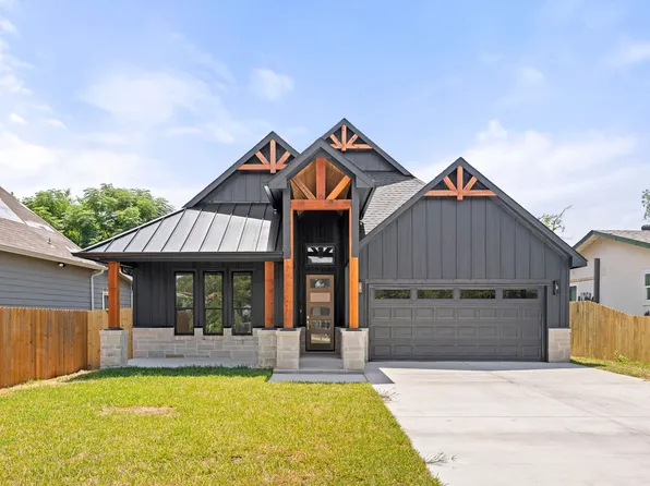 5403 Scoggins St, Sansom Park, TX 76114