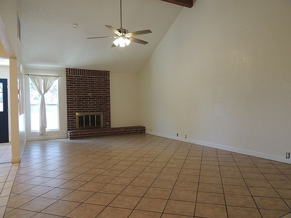 2nd image of 5213 Brazos Ave