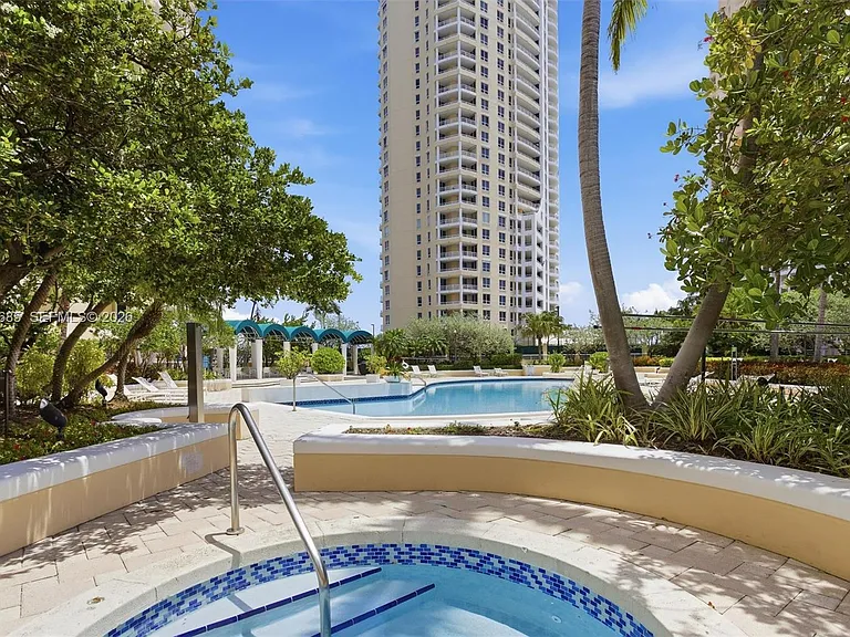 888 Brickell Key Dr #2010 — Photo 27