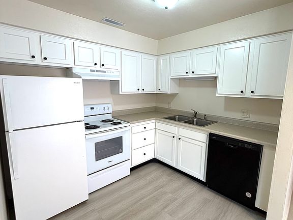 4th image of 1104 S 23rd St APT A-4