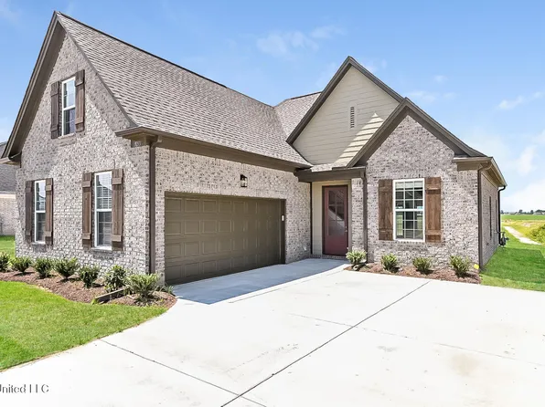 9273 Lakeside Cir S, Walls, MS 38680