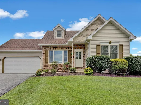 222 Callery Dr, Blandon, PA 19510