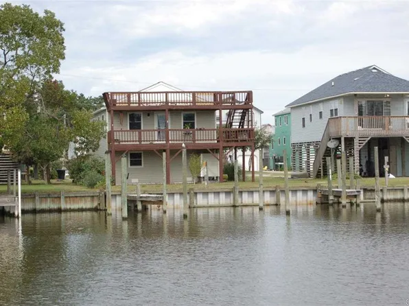 221 Broadbay Dr, Kill Devil Hills, NC 27948