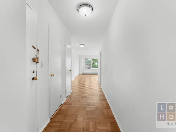 477 Fdr Drive image 6 of 29