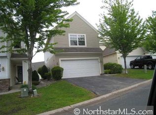 8712 N Bay Dr, Chanhassen, MN 55317