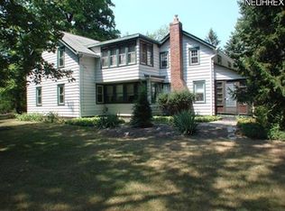 2266 Glenridge Rd, Euclid, OH 44117
