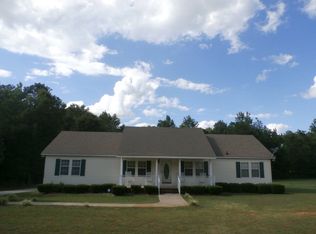 1518 Deadfall Rd W, Hodges, SC 29653