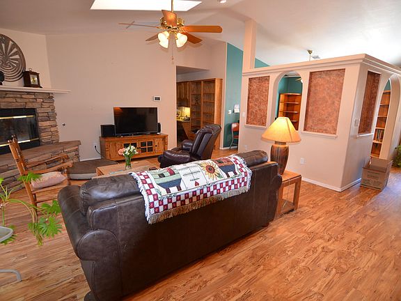 2nd image of 236 Eagle Crest Cir