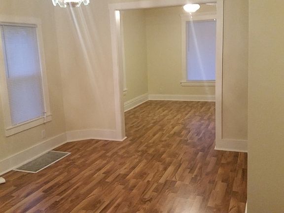 5th image of 506 Woodlawn Ave