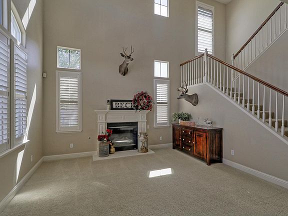 4th image of 2360 Tori Way