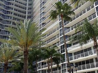7601 E Treasure Dr Ste 6, North Bay Village, FL 33141