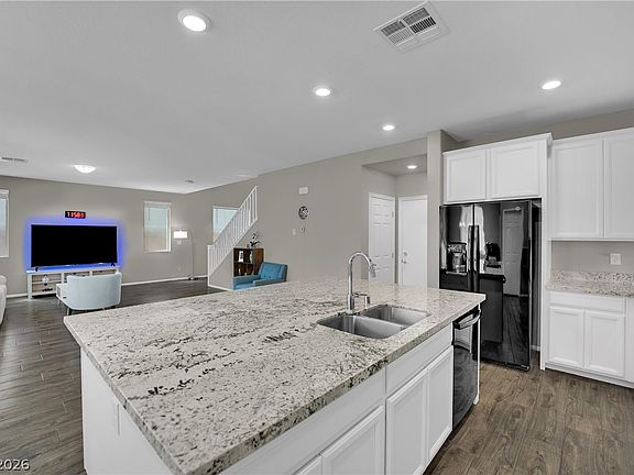 5th image of 4113 Trillium Bay Ln