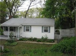 38 Foch St, Lowell, MA 01851