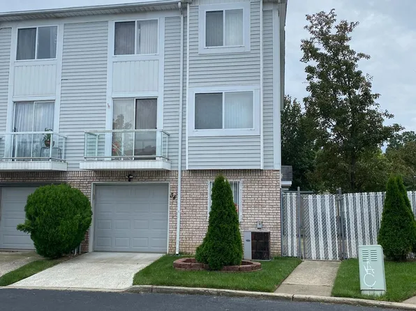 34 Hart Loop, Staten Island, NY 10306