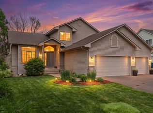 11316 Tilbury Ln N, Champlin, MN 55316