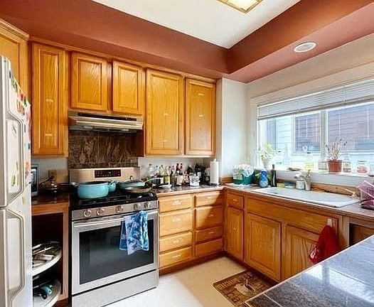 2nd image of 5065 8th Ave NE