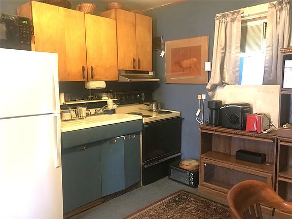 2nd image of 25865 Routt Street