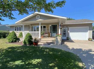 1116 S Lincoln Rd, Escanaba, MI 49829