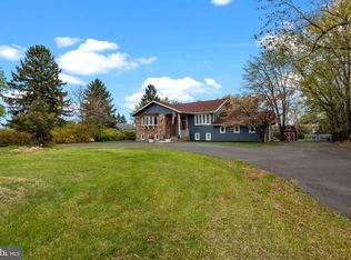 152 Twining Bridge Rd, Newtown, PA 18940