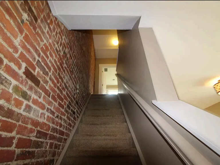 636 S Pearl St — Photo 11