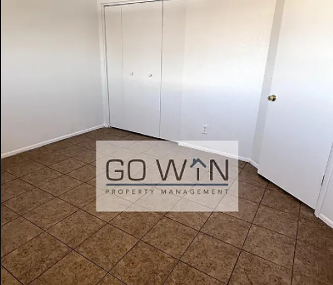 1758 E 6th Ave — Photo 12