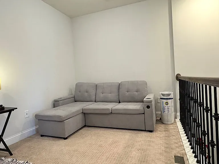 915 Haybeck Ln — Photo 13