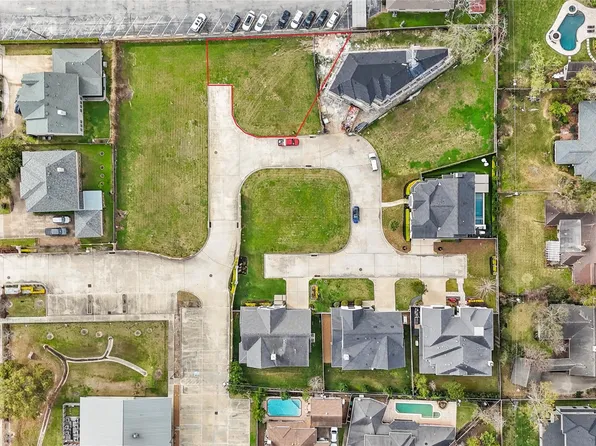 7903 S Villa Cir, Houston, TX 77055