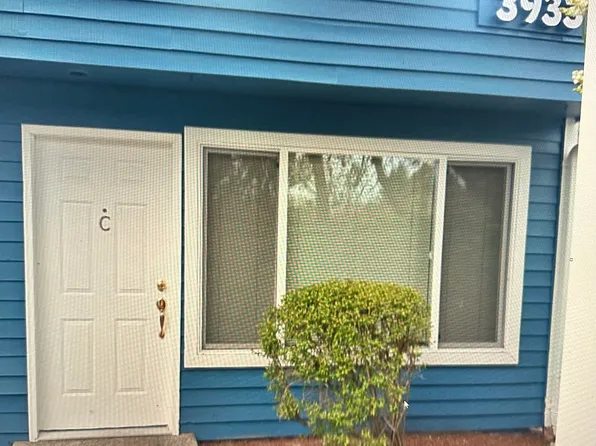 3933 148th Ave NE Unit C, Bellevue, WA 98007