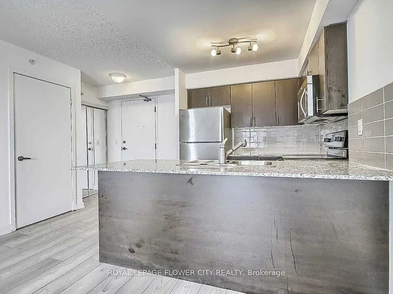 1410 Dupont St #2002 — Photo 5
