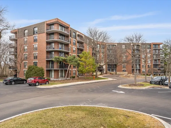 511 Aurora Ave Unit 518, Naperville, IL 60540