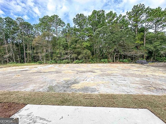 5th image of 123 Foxwood Cir