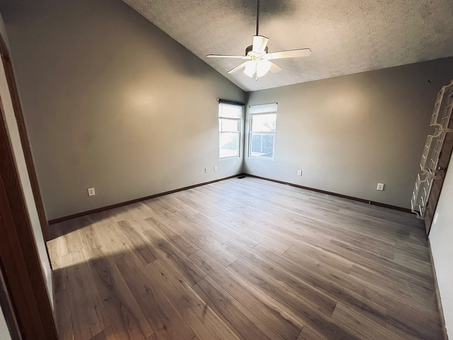 8290 Mira St — Photo 3
