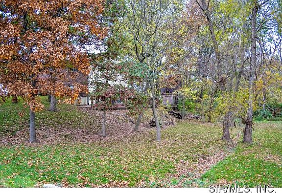 3rd image of 803 Meadow Brook Dr