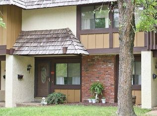 2635 Hampton Rd, Saint Charles, MO 63303