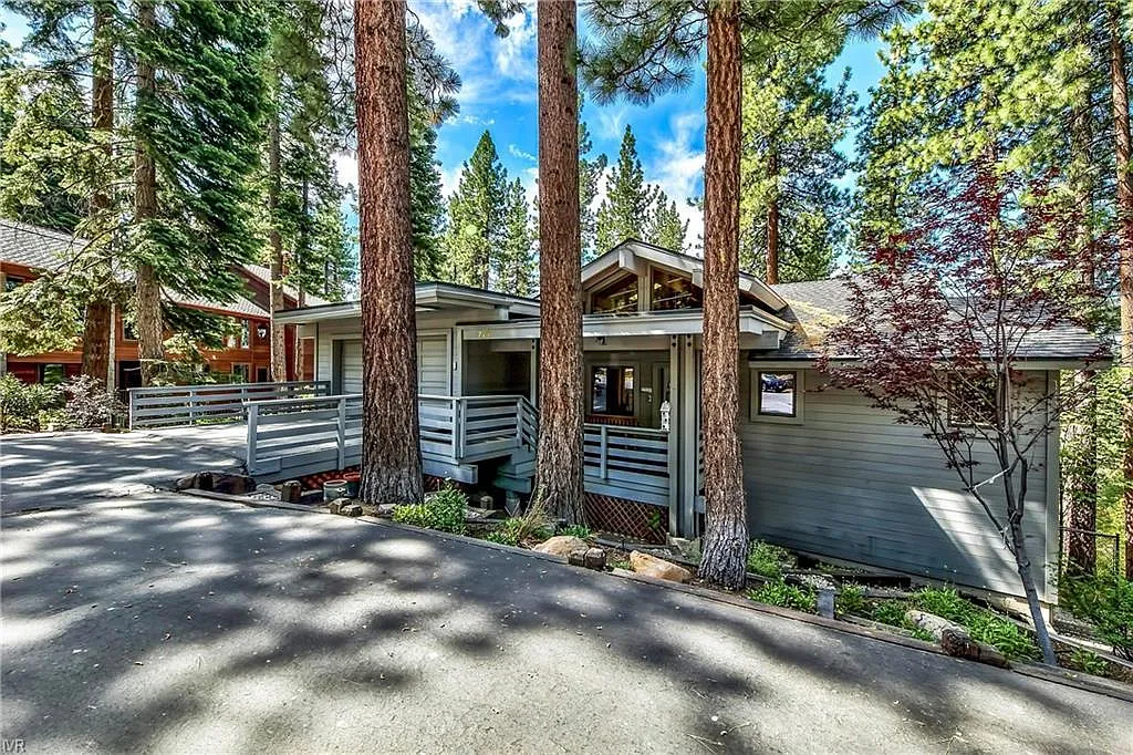 723 Cristina Dr photo 1