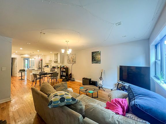 2nd image of 415 Wilson Ave #1A