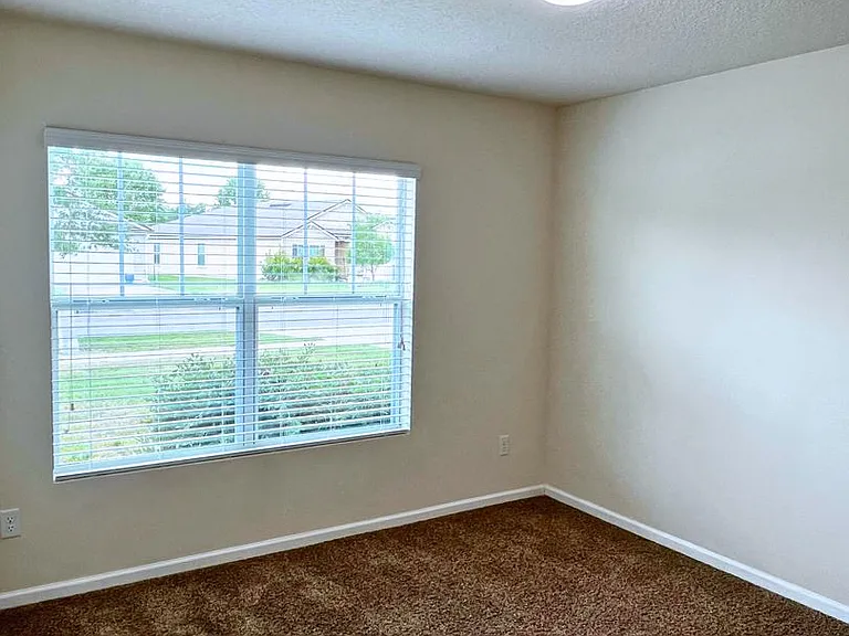 232 Brooklet Cir — Photo 8