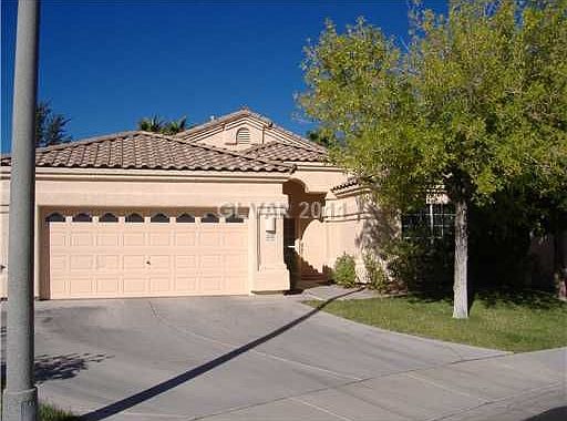 3rd image of 2038 Hobbyhorse Ave