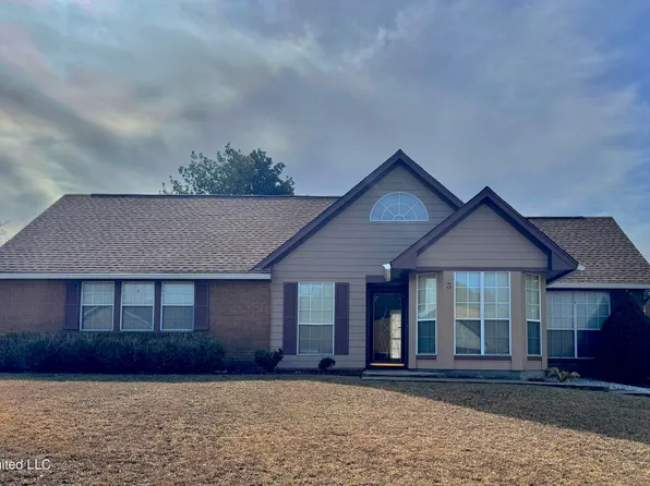 3 Planters Ln, Gulfport, MS 39503